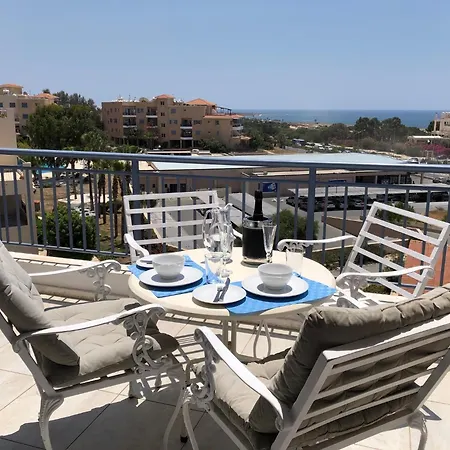 Kings Palace - Modern Penthouse With Incredible Sea Views