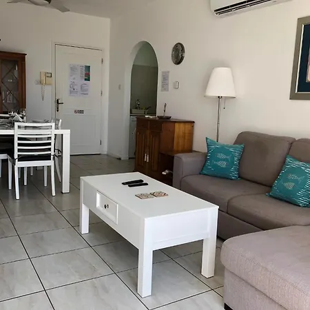 Kings Palace - Modern Penthouse With Incredible Sea Views *