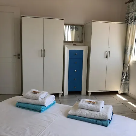 Kings Palace - Modern Penthouse With Incredible Sea Views *