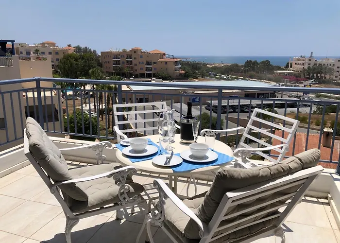 Kings Palace - Modern Penthouse With Incredible Sea Views