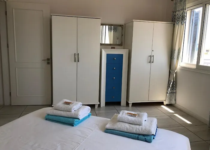 Kings Palace - Modern Penthouse With Incredible Sea Views *