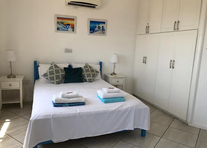 Kings Palace - Modern Penthouse With Incredible Sea Views Apartmán Paphos