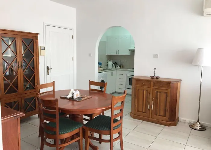 Kings Palace - Modern Penthouse With Incredible Sea Views Paphos