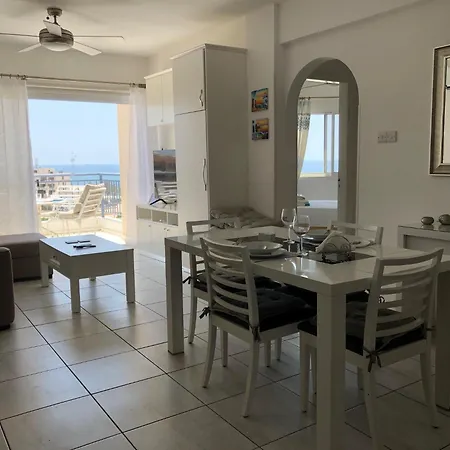 Kings Palace - Modern Penthouse With Incredible Sea Views 아파트